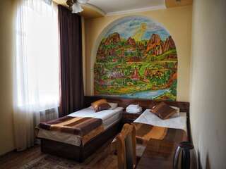 Мини-отель Kirch Hotel & Restaurant Горис Двухместный номер с 2 отдельными кроватями и видом на город-5